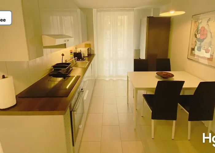 H3 With 3,5 Rooms, 2 Bedroom Livingroom And Big Kitchen, Modern And Apartment