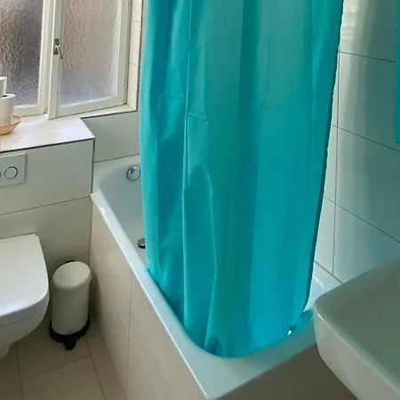 H3 With 3,5 Rooms, 2 Bedroom Livingroom And Big Kitchen, Modern And Apartamento Zurique