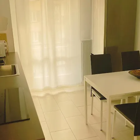 H3 With 3,5 Rooms, 2 Bedroom Livingroom And Big Kitchen, Modern And *