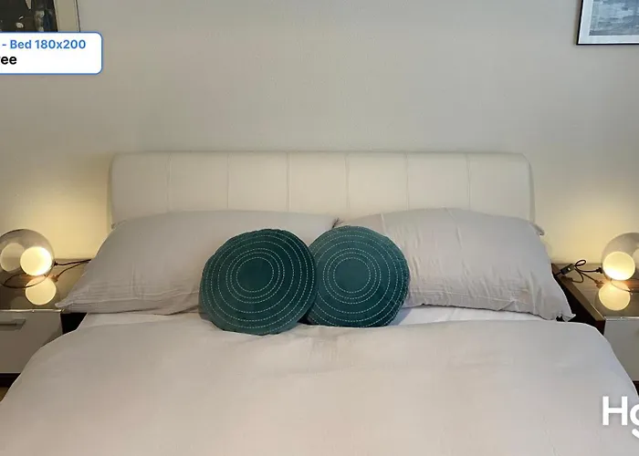 H3 With 3,5 Rooms, 2 Bedroom Livingroom And Big Kitchen, Modern And