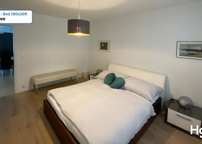 H3 With 3,5 Rooms, 2 Bedroom Livingroom And Big Kitchen, Modern And דירה