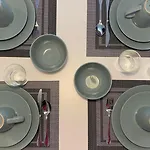 H3 With 3,5 Rooms, 2 Bedroom Livingroom And Big Kitchen, Modern And Apartamento Zurique